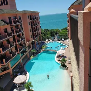 Apartahotel No Jurerê Village, Florianópolis